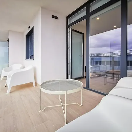 Apartamento Playa De Suites&spa By Gaiarooms Foz